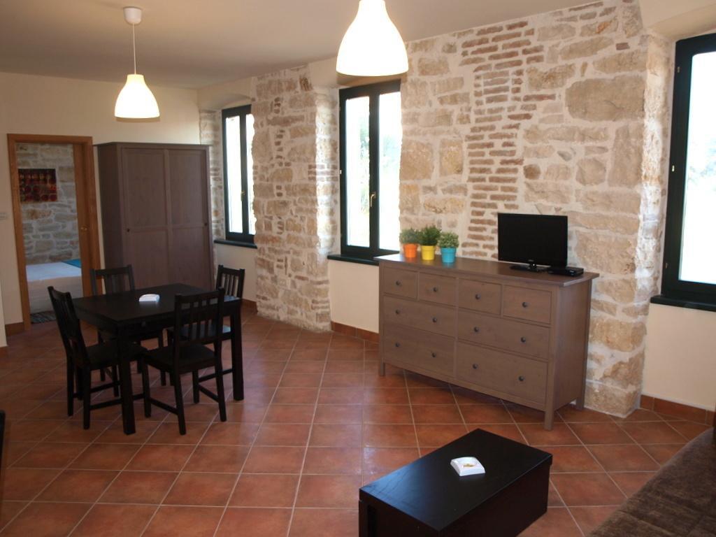 Rovinj'S Flowers Apartments Стая снимка