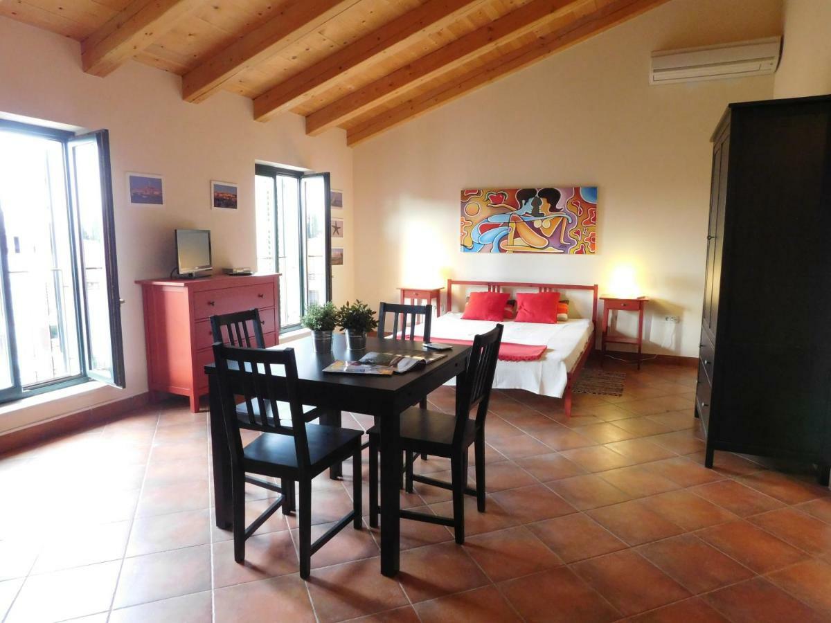 Rovinj'S Flowers Apartments Екстериор снимка
