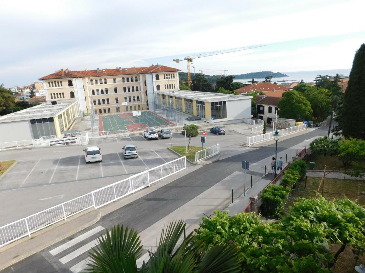 Rovinj'S Flowers Apartments Екстериор снимка